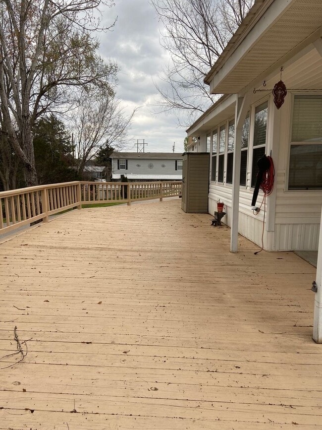 Building Photo - Fall Creek RV Estates