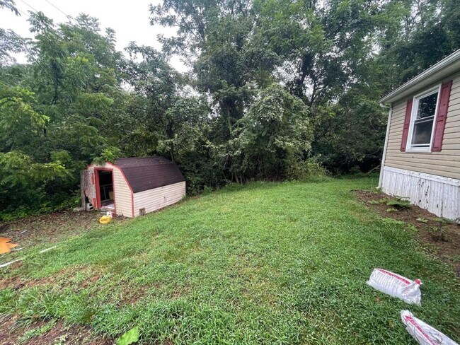 Primary Photo - 713 Bair Rd