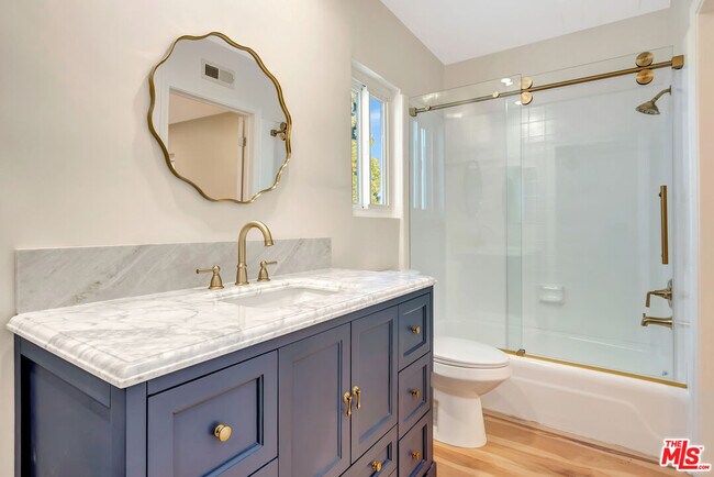 Building Photo - 16608 Park Ln Cir