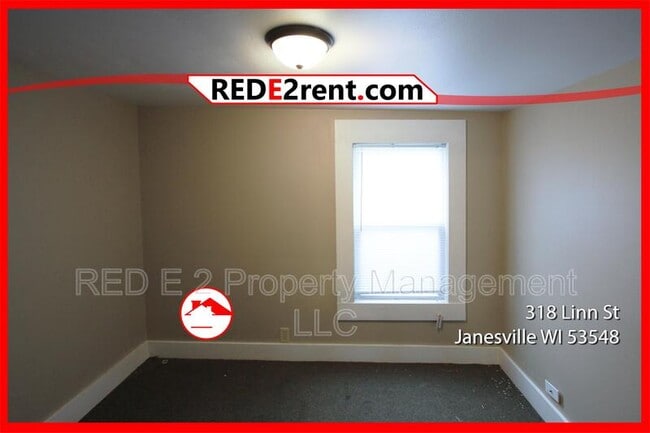 Building Photo - 316-318 Linn St