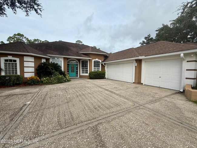 Primary Photo - 1700 Country Walk Dr