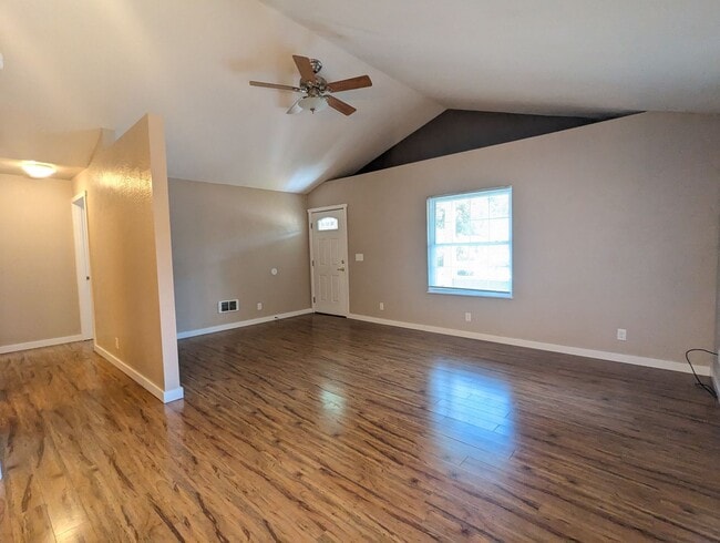 Building Photo - 4-Bedroom, 2-Bath Home In The Amazon Area ...