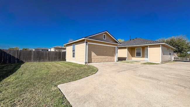 Building Photo - 14100 Briarcreek Loop