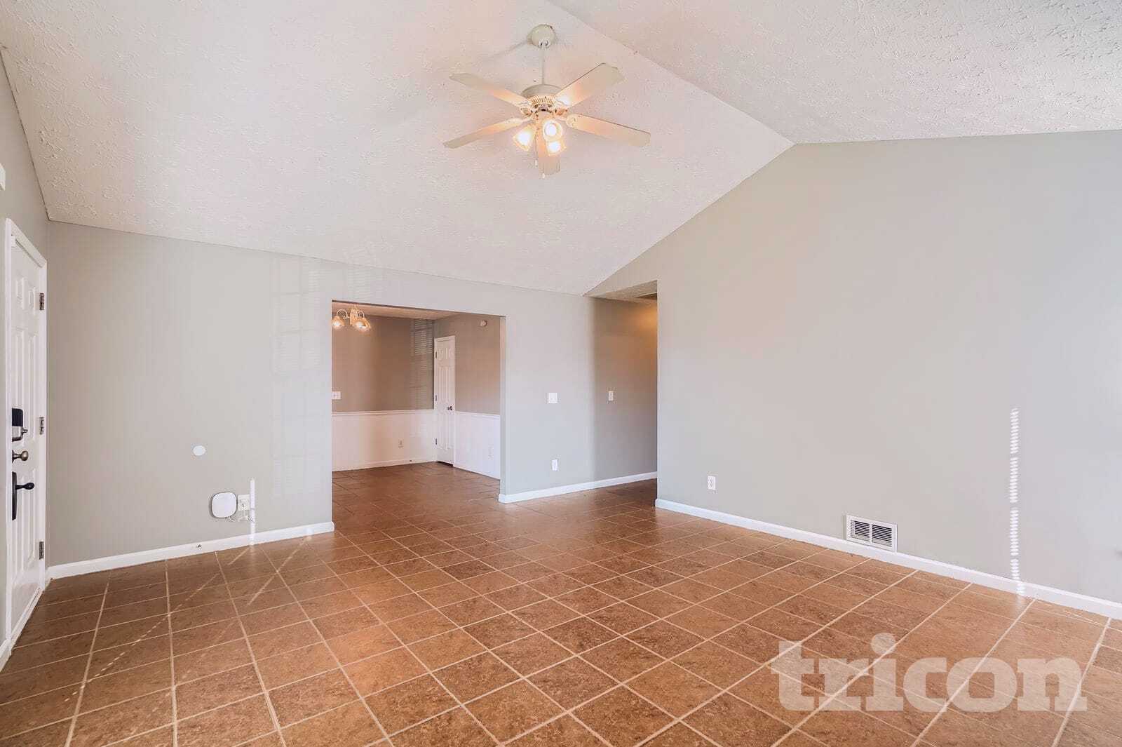 Building Photo - 1476 Steam Engine Way NE