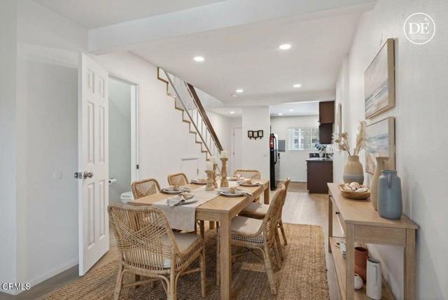 Building Photo - 225 S Ventura Rd