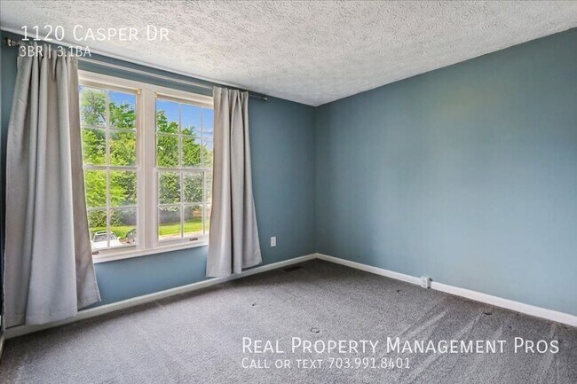 Building Photo - 1120 Casper Dr