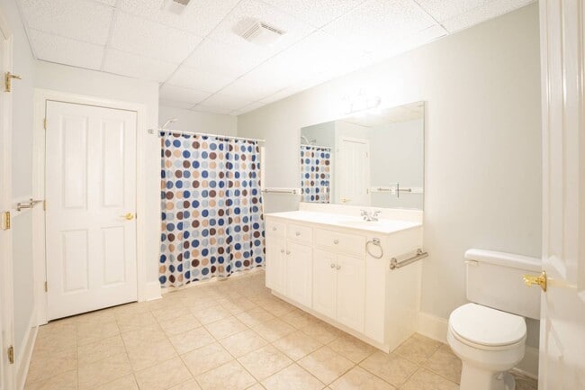 Building Photo - 785 Glenwood Dr