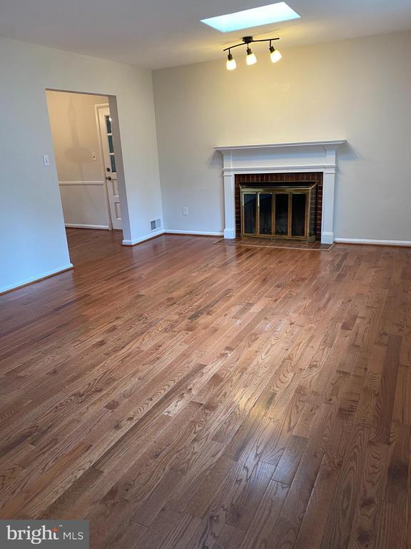 Building Photo - 3137 Creswell Dr