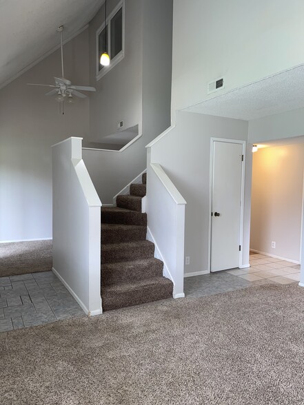 Livingroom - 207 Wisconsin St