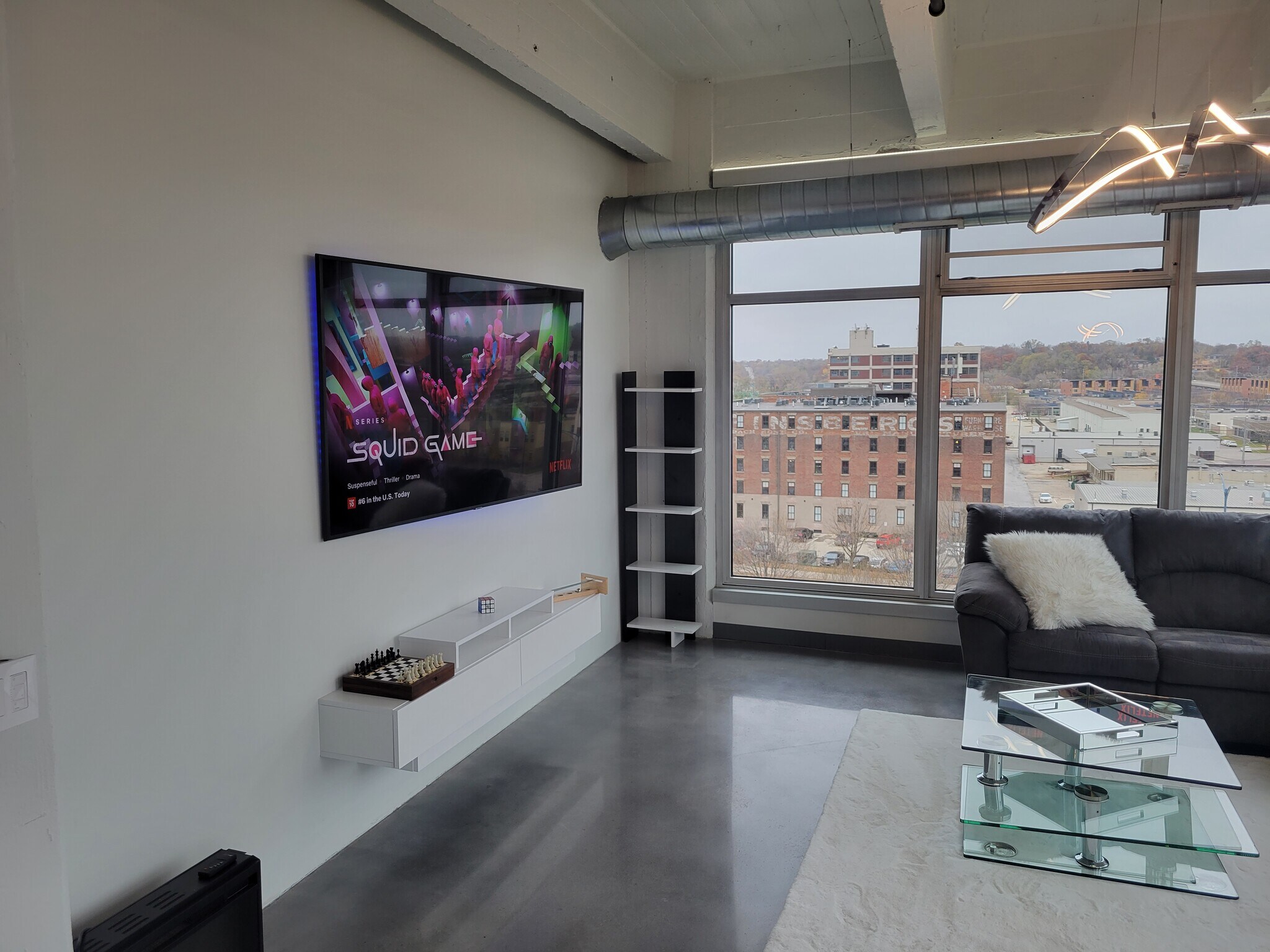 Building Photo - 120 SW 5th St