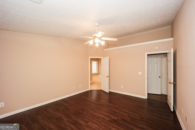 Building Photo - 75 Bellaire Ln