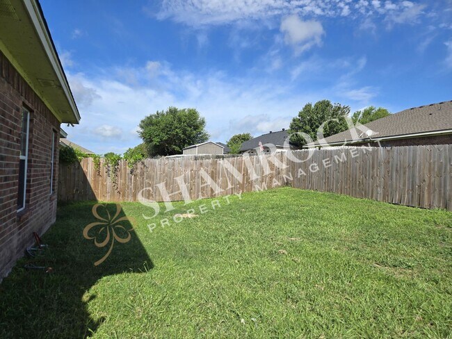Building Photo - 3009 Palomino Trail