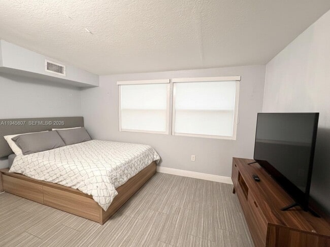 Building Photo - 10417 NW 129th St