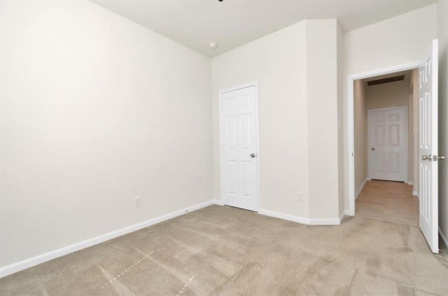 Building Photo - 25303 Western Sage Ln