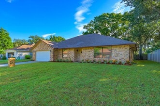 Building Photo - 1523 Poplar Dr