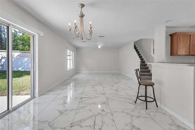 Building Photo - 81 Panorama Dr