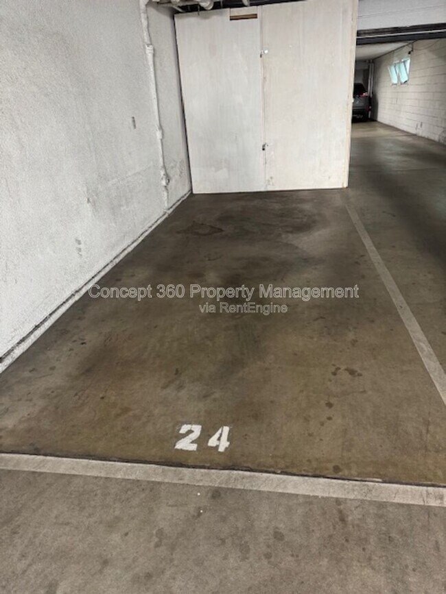 Building Photo - 1139 E Ocean Blvd