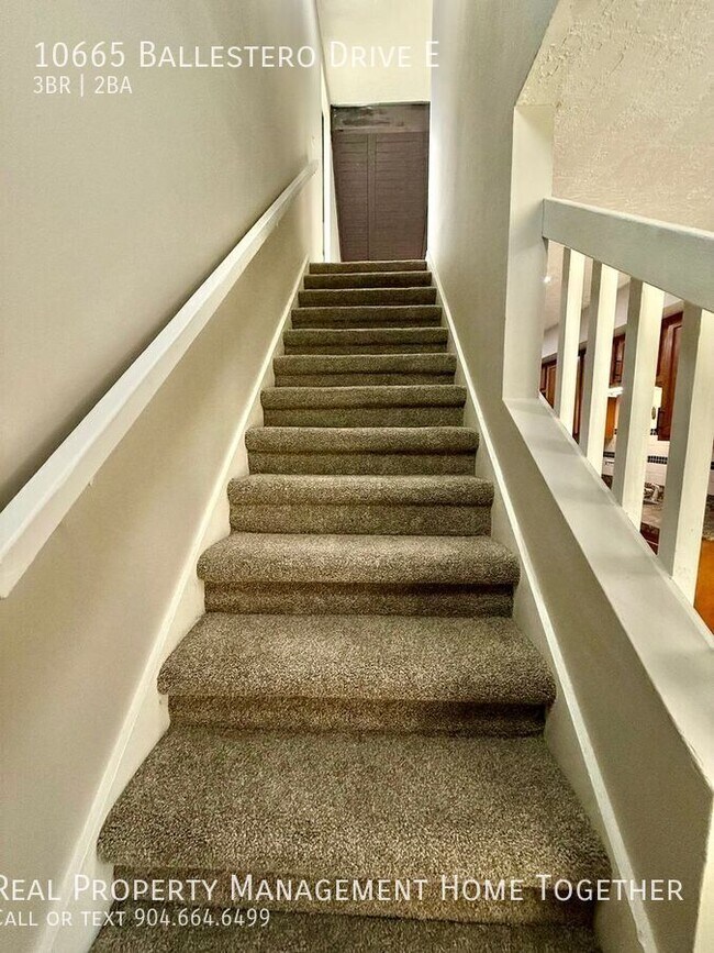 Building Photo - 10665 Ballestero Dr E