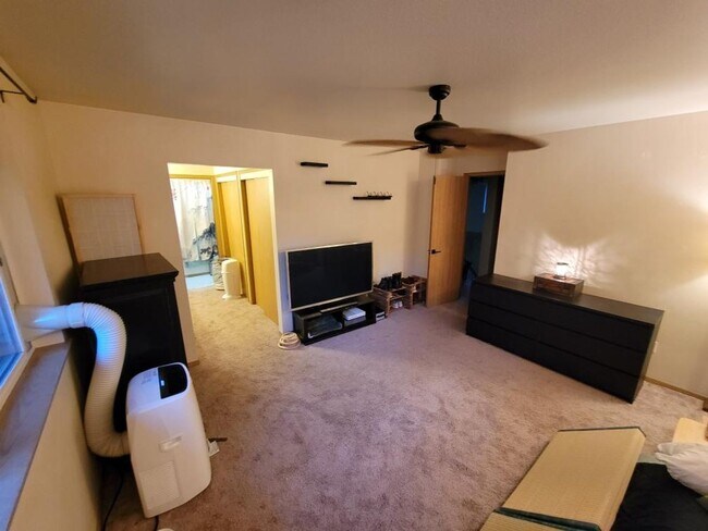 Building Photo - Welcome to Your Dream Home in the Lake Com...