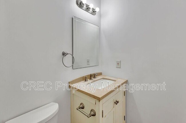 Building Photo - 3019 Woodington Pl