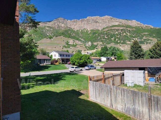 Building Photo - 1269 E 3075 N