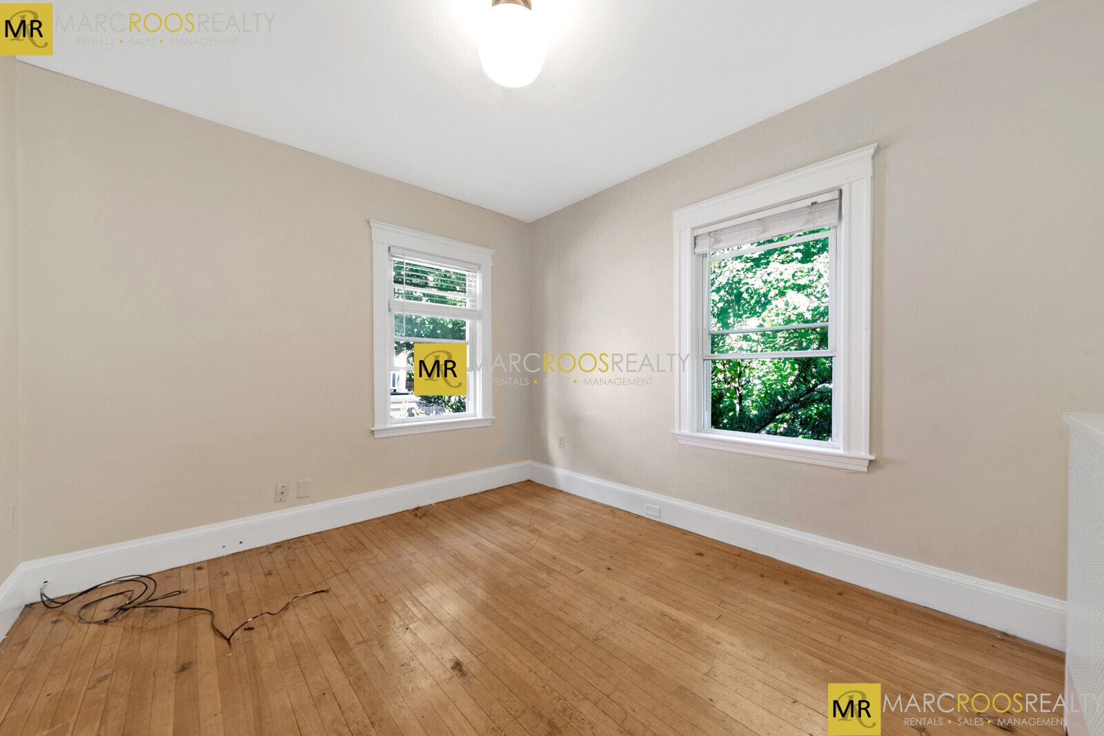 Building Photo - 31 Champney St