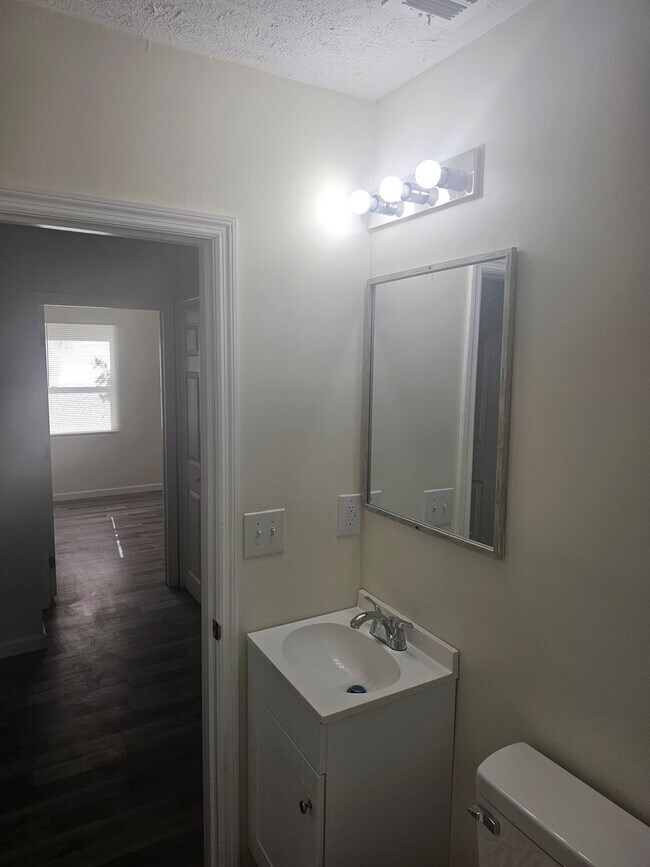 Building Photo - Totally remodeled 2BR