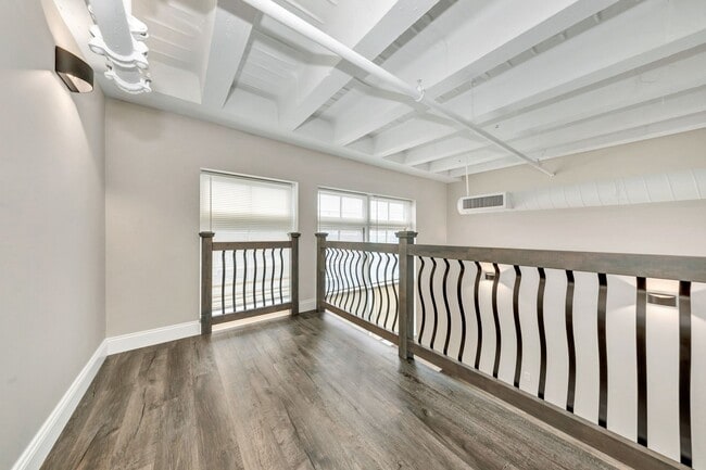 Building Photo - 24 Mt Vernon St