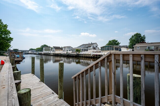 Building Photo - 771 Jane Dr