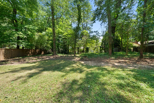 Building Photo - 2108 Treverton Pl