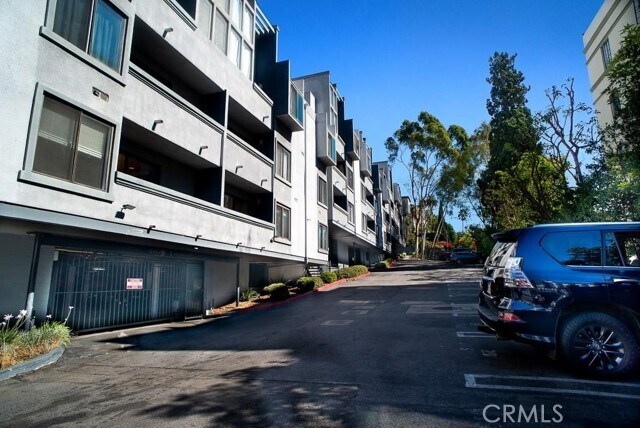Building Photo - 1940 Highland Ave