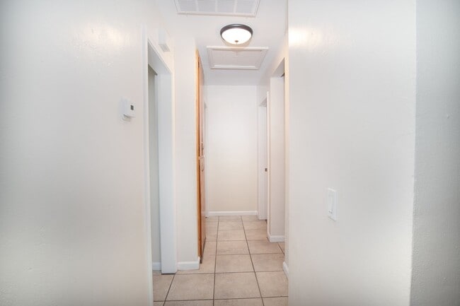 Building Photo - 839 S 37th St