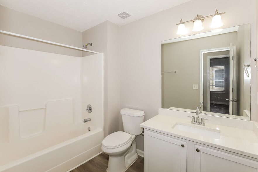 Building Photo - 10976 Big Sky Dr