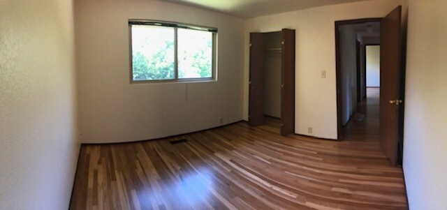 upper level third guest bed - 917 146th Ave SE
