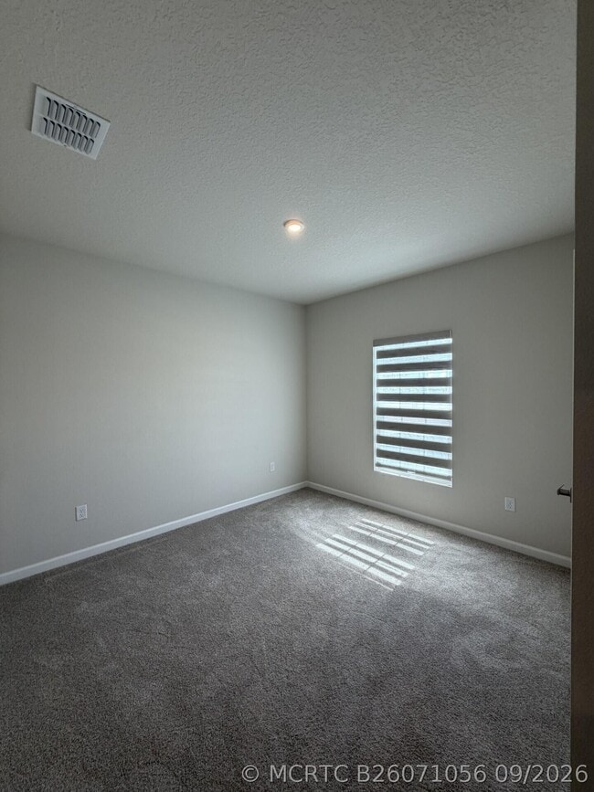 Building Photo - 13946 Blue Haven Dr