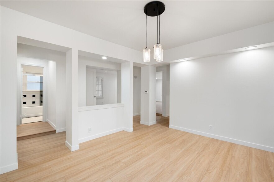 Dining room - 6612 Emmet Ter