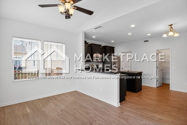 Building Photo - 2324 Boneset Dr