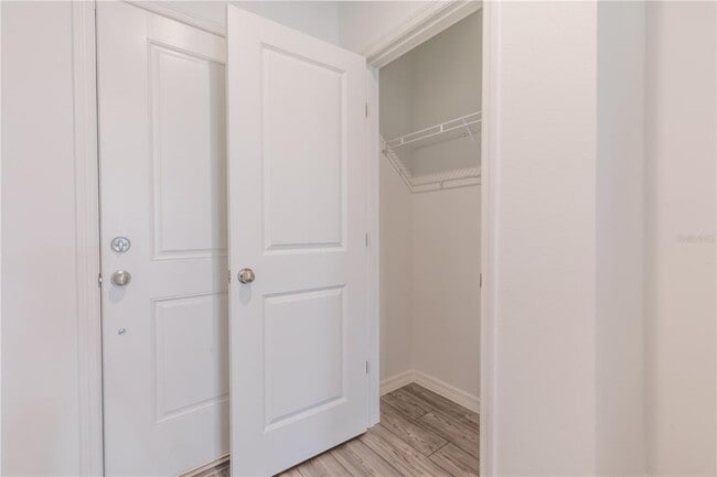 Building Photo - 3316 Thicket St