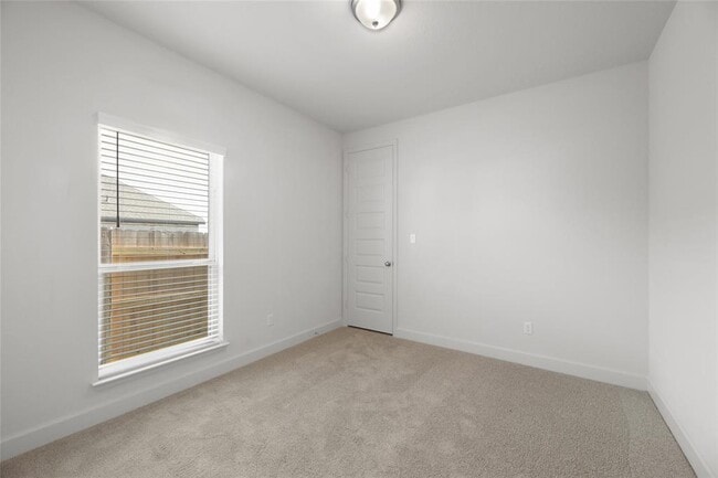 Building Photo - 123 Plumbago Loop