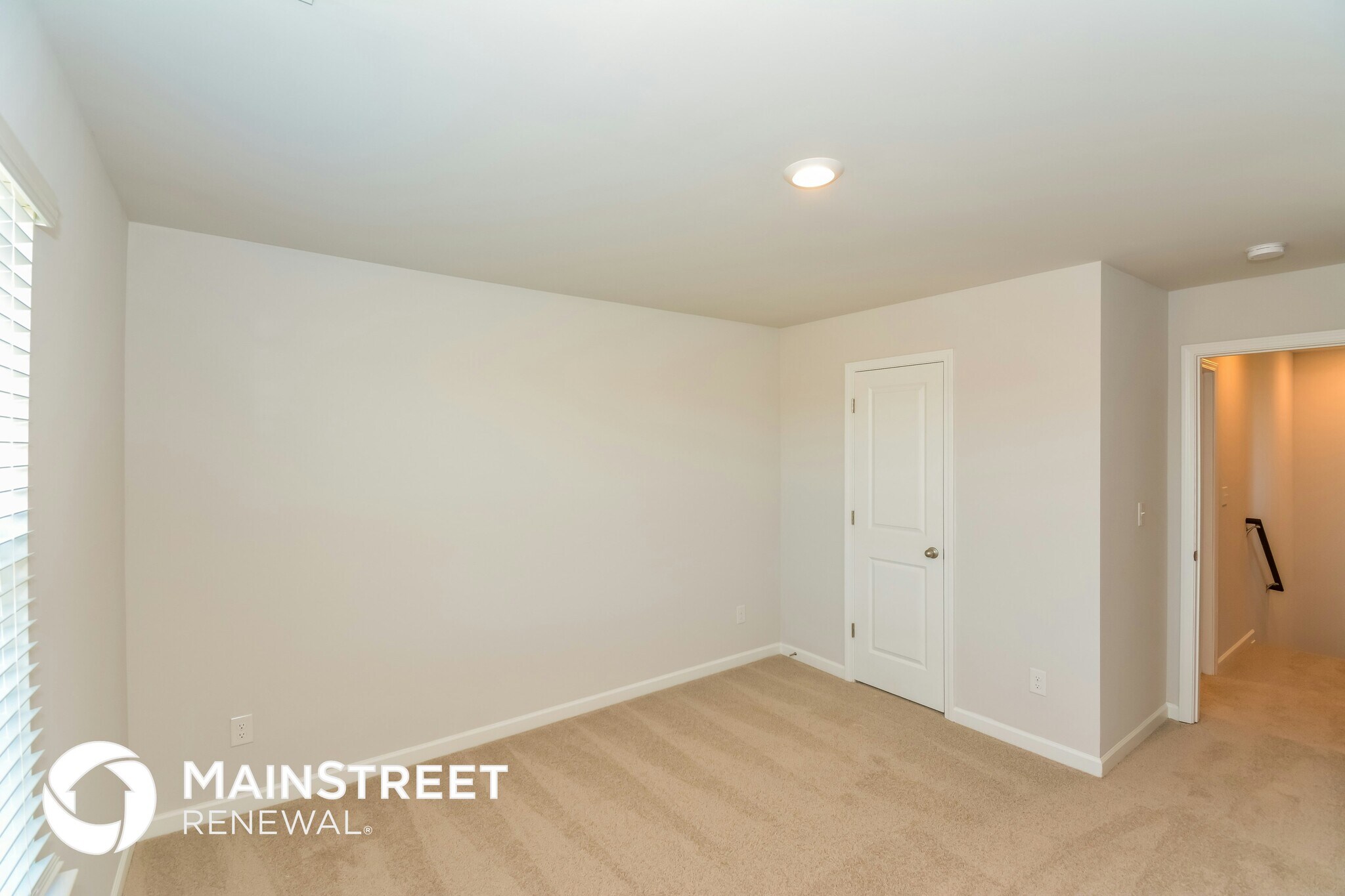 Building Photo - 2413 Alberto Dr
