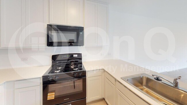 Building Photo - 1001 Raintree Rd