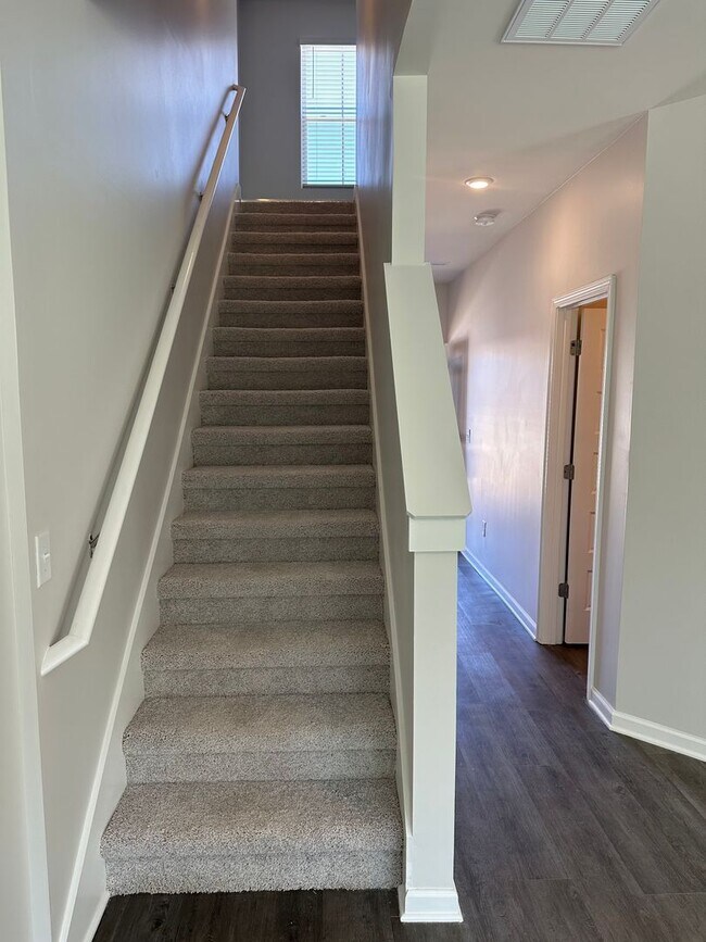 Building Photo - Pre-Leasing Now! Charming 3-Bedroom, 2.5-Bath Home in Cullman — Available Soon