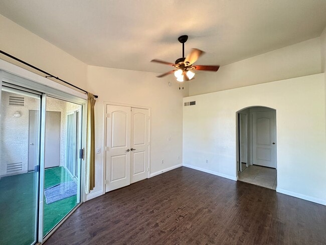 Building Photo - Finisterre Condo