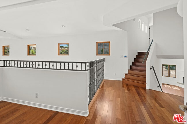 Building Photo - 16820 Sunset Blvd