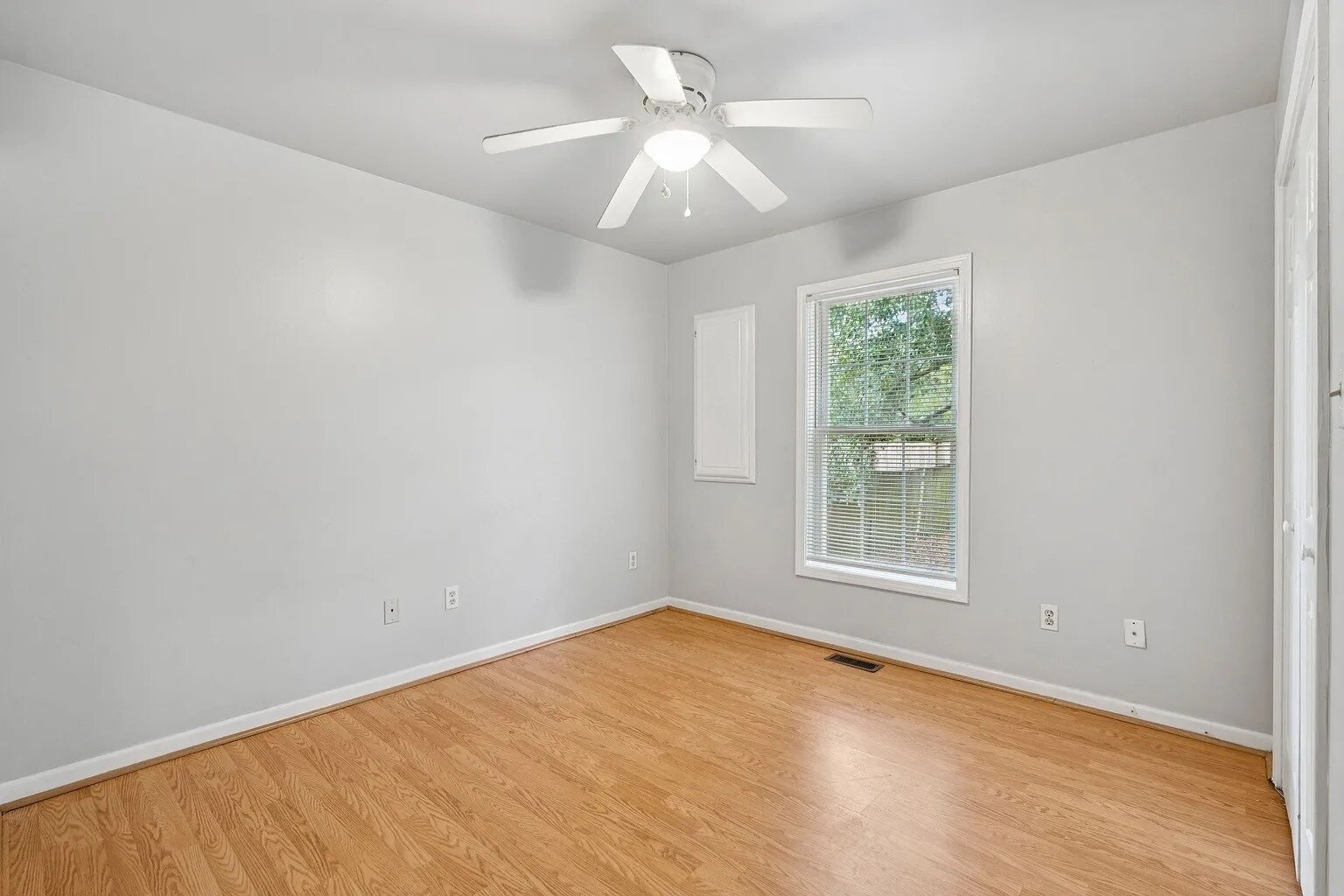 Building Photo - 6 Commercial Row