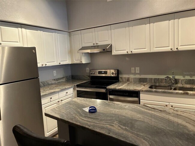 Building Photo - 501 S Moody Ave