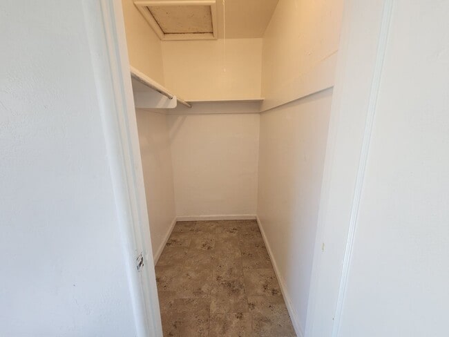 Building Photo - 5630 53rd St