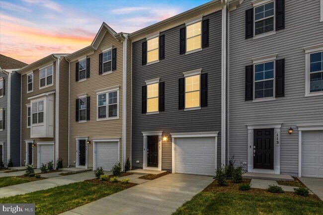 Building Photo - 111 Tye Ct