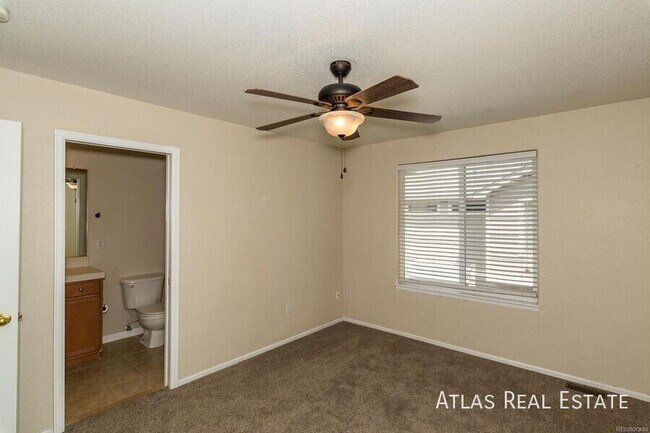 Building Photo - 9539 E Iowa Cir