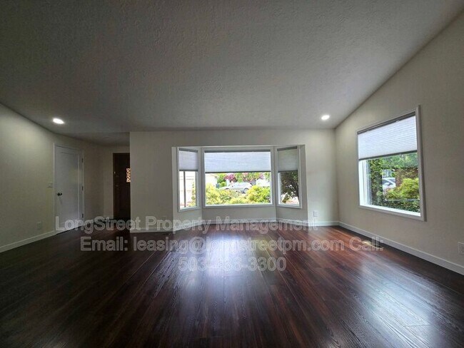 Building Photo - 2018 Nut Tree Dr NW